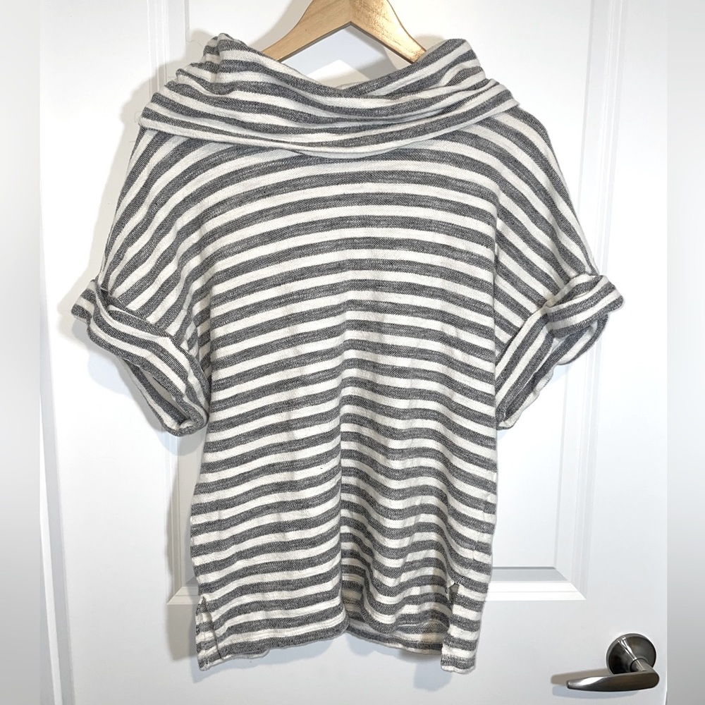 t.la Cowl Neck Pullover Top